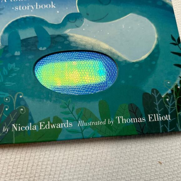 Board book Night Night Dino-Snores touch and feel - Picture 3 of 8